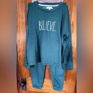 Rae Dunn Green Christmas “Believe” Fleece Pajama Set in Size Large